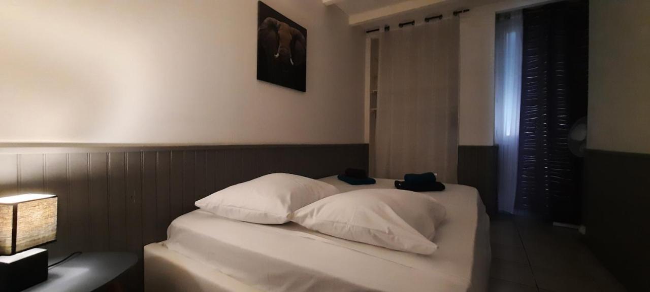 Le Telly-Centre Ville-Petits Prix-Ideal Pour Rayonner Sur La Ville Carcasona Exterior foto
